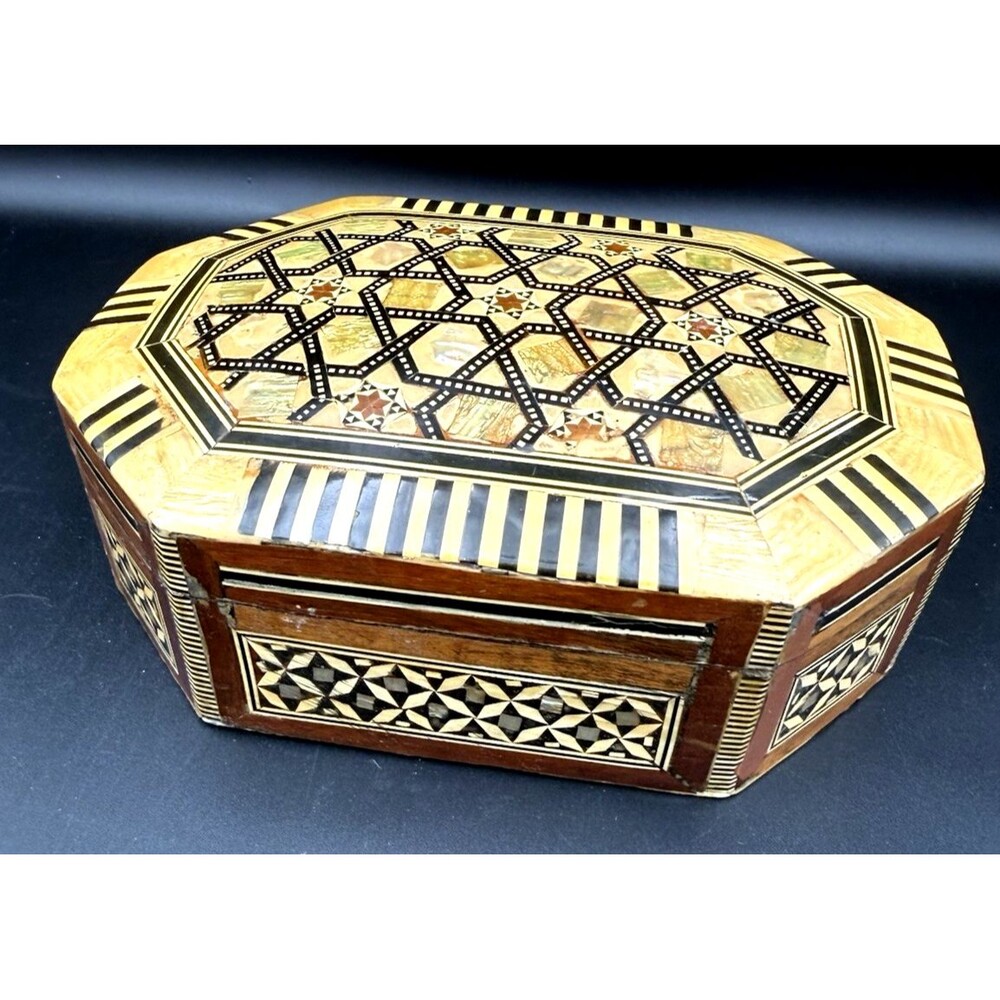 Vtg. Middle Eastern Octagon Marquetry & Mother of Pearl Inlay Wood Jewelry  Box
